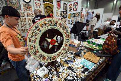 Oto najmodniejsze obecnie tatuaże, festiwalowe szaleństwo w Krakowie - zdjęcie 51