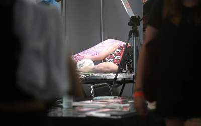 Oto najmodniejsze obecnie tatuaże, festiwalowe szaleństwo w Krakowie - zdjęcie 35