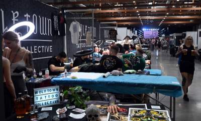 Oto najmodniejsze obecnie tatuaże, festiwalowe szaleństwo w Krakowie - zdjęcie 29