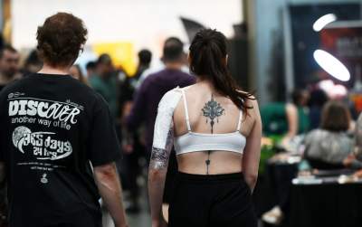 Oto najmodniejsze obecnie tatuaże, festiwalowe szaleństwo w Krakowie - zdjęcie 16