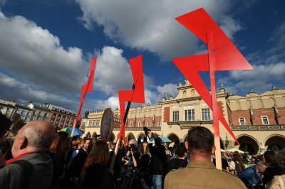 Ani jednej więcej, protest w Krakowie po śmierci ciężarnej Doroty - zdjęcie 10