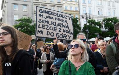 Ani jednej więcej, protest w Krakowie po śmierci ciężarnej Doroty - zdjęcie 34