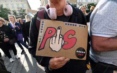 Ani jednej więcej, protest w Krakowie po śmierci ciężarnej Doroty - zdjęcie 3