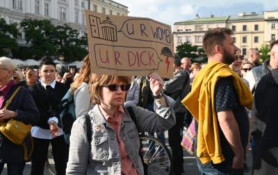 Ani jednej więcej, protest w Krakowie po śmierci ciężarnej Doroty - zdjęcie 5