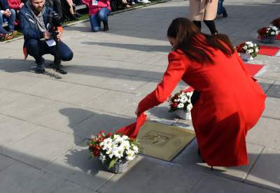 A tymczasem na ławeczce w Krakowie: Radwańska, Fibak... - zdjęcie 7