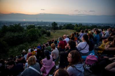 Tak zaczął się na kopcu Kraka najdłuższy dzień w roku, piękny wschód Słońca - zdjęcie 12