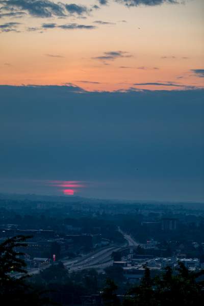 Tak zaczął się na kopcu Kraka najdłuższy dzień w roku, piękny wschód Słońca - zdjęcie 8