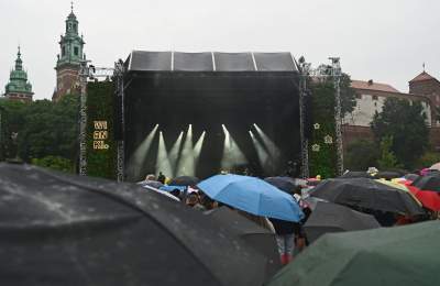 Wianki zatopione w deszczu, ale humory i tak dopisywały - zdjęcie 34