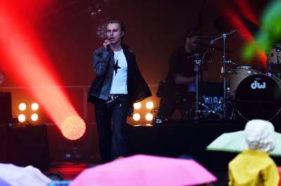 Wianki zatopione w deszczu, ale humory i tak dopisywały - zdjęcie 26