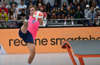 Dziwaczne zawody na Rynku, tę dyscyplinę wymyślili Węgrzy - zdjęcie 14