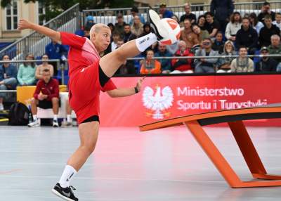 Dziwaczne zawody na Rynku, tę dyscyplinę wymyślili Węgrzy - zdjęcie 27