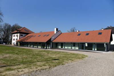 Ależ pięknie wyremontowali stary spichlerz Mydlnikach! Fot. Marek Lasyk - zdjęcie 14