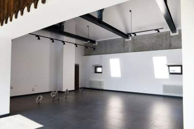 Ależ pięknie wyremontowali stary spichlerz Mydlnikach! Fot. Marek Lasyk - zdjęcie 11