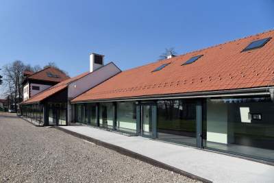 Ależ pięknie wyremontowali stary spichlerz Mydlnikach! Fot. Marek Lasyk - zdjęcie 15