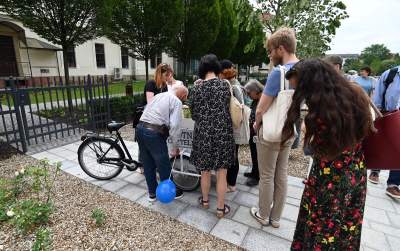 Krakowianie pokochali nowy park im. Wisławy Szymborskiej, zachwycające miejsce - zdjęcie 5