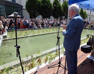 Krakowianie pokochali nowy park im. Wisławy Szymborskiej, zachwycające miejsce - zdjęcie 22