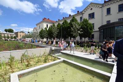 Krakowianie pokochali nowy park im. Wisławy Szymborskiej, zachwycające miejsce - zdjęcie 15