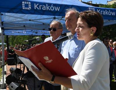 Krakowianie pokochali nowy park im. Wisławy Szymborskiej, zachwycające miejsce - zdjęcie 23