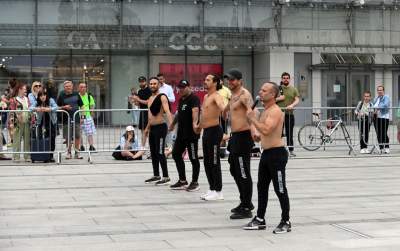 Zaczęło się uliczne szaleństwo w Krakowie. Spektakularny festiwal wystartował - zdjęcie 28