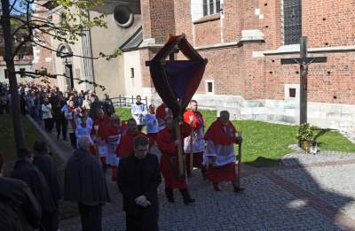 Wielki Piątek na krakowskim Kazimierzu... - zdjęcie 19