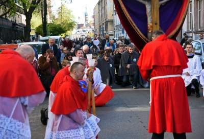 Wielki Piątek na krakowskim Kazimierzu... - zdjęcie 15