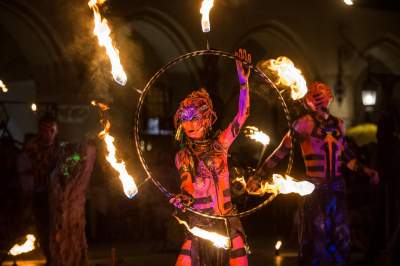 To był spektakularny weekend w Krakowie, za nami festiwal teatrów ulicznych - zdjęcie 23