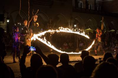 To był spektakularny weekend w Krakowie, za nami festiwal teatrów ulicznych - zdjęcie 36