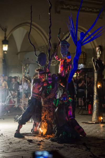 To był spektakularny weekend w Krakowie, za nami festiwal teatrów ulicznych - zdjęcie 40
