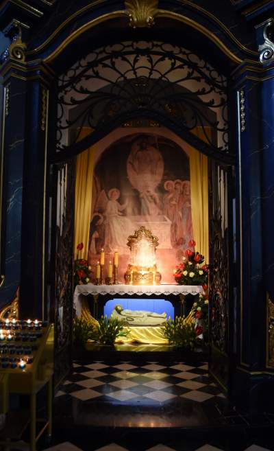 Grób, który w Krakowie najbardziej zwraca uwagę - zdjęcie 14