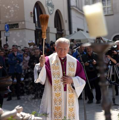 Wyjątkowa święconka na krakowskim Rynku - zdjęcie 7