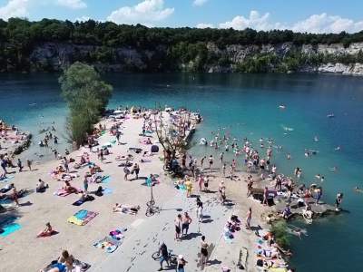Na Zakrzówku bez zmian, bez kolejki tylko na dziką plażę - zdjęcie 28