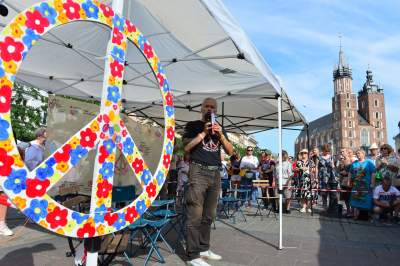 Chlebny, Głuchowski, Hołdys... Tour de Konstytucja na Rynku Głównym - zdjęcie 2