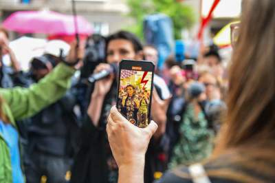 Protest przed komisariatem przy Królewskiej, po skandalicznej interwencji Policji - zdjęcie 15