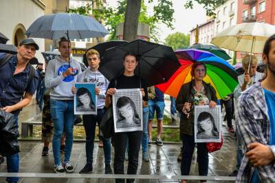 Protest przed komisariatem przy Królewskiej, po skandalicznej interwencji Policji - zdjęcie 12