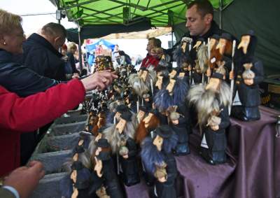 Odpust Emaus: krakowianie uwielbiają ten kicz - zdjęcie 3