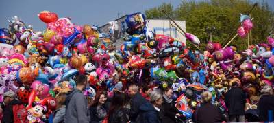 Odpust Emaus: krakowianie uwielbiają ten kicz - zdjęcie 29