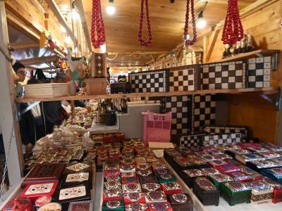 Strefa wolna od tandety. Bez chińszczyzny, plastiku i pluszowej gęsi - zdjęcie 11