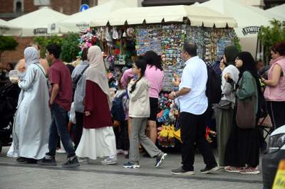 Arabskie wakacje w Krakowie, uwielbiają deszcz, zieleń i obwarzanki - zdjęcie 25