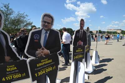 Aleja Milionerów PiS stanęła pod Wawelem, dorobili się dzięki partii - zdjęcie 7