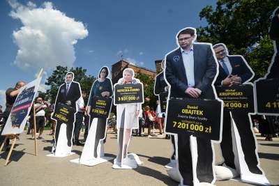 Aleja Milionerów PiS stanęła pod Wawelem, dorobili się dzięki partii - zdjęcie 5