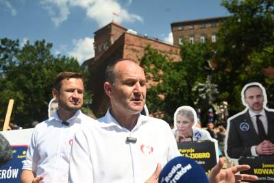 Aleja Milionerów PiS stanęła pod Wawelem, dorobili się dzięki partii - zdjęcie 10