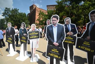 Aleja Milionerów PiS stanęła pod Wawelem, dorobili się dzięki partii - zdjęcie 11