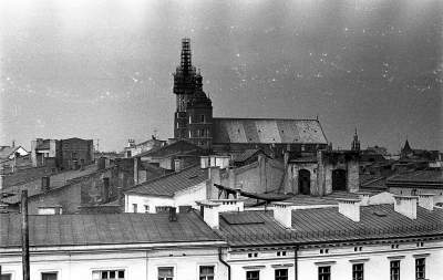 Hejnalica Mariacka w remoncie 45 lat temu i dziś... - zdjęcie 7