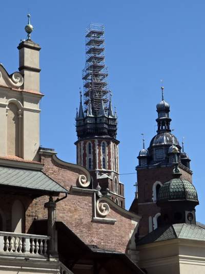 Hejnalica Mariacka w remoncie 45 lat temu i dziś... - zdjęcie 20