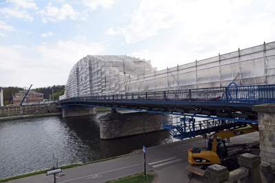 No to zapakowali go w całości. Co będzie po odsłonięciu? - zdjęcie 8