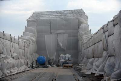 No to zapakowali go w całości. Co będzie po odsłonięciu? - zdjęcie 10