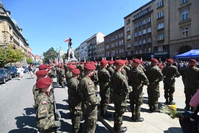 Skromne obchody święta Wojska Polskiego w Krakowie, wszystkie siły rzucone na Warszawę? - zdjęcie 3