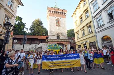 Marsz Wolnej Ukrainy przeszedł przez Kraków, solidarni z walczącym narodem - zdjęcie 28