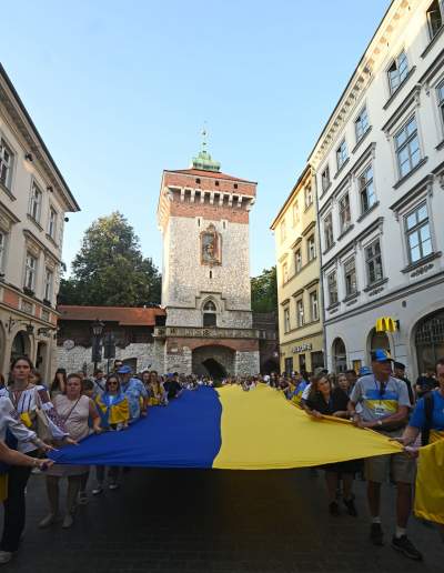 Marsz Wolnej Ukrainy przeszedł przez Kraków, solidarni z walczącym narodem - zdjęcie 30