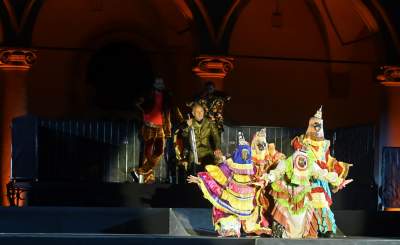 Pół nocy trwały próby do spektaklu na Wawelu, to ma być wielkie widowisko - zdjęcie 6